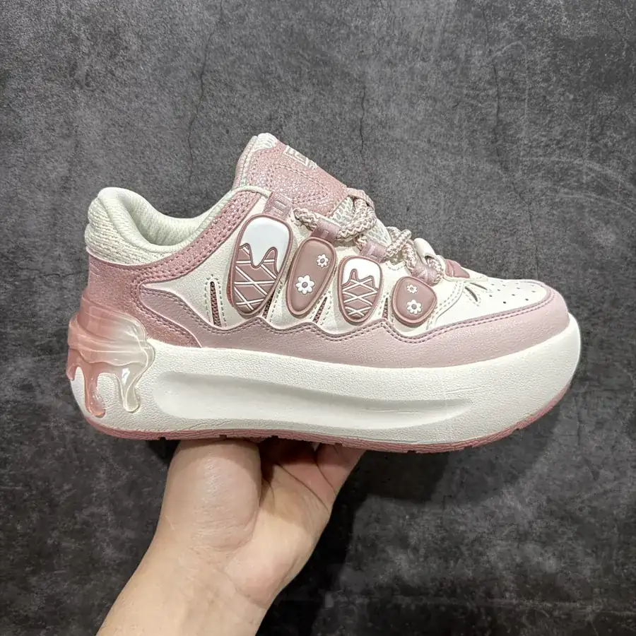 FILA FUSION CARROT 2.0 Classic Casual Low Top Sneaker