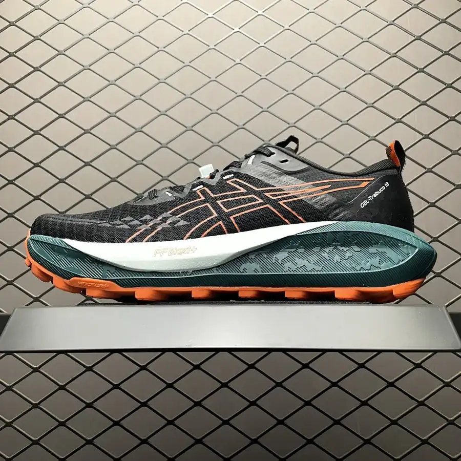 Asics Gle Trabuco 13 Low Top Sneaker