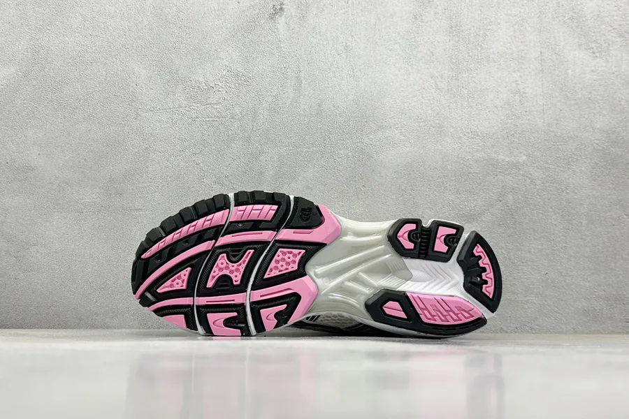 ASICS Gel Kayano 14 Running Shoes