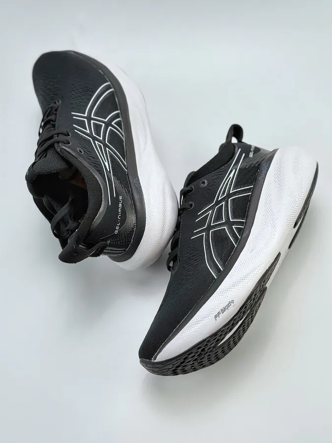 Asics Gel Cumulus 25 Lightweight Marathon Running Shoes