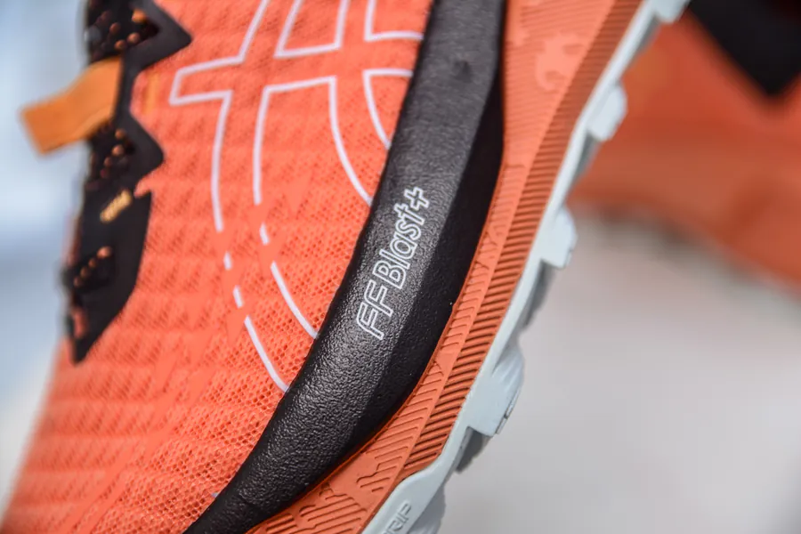 Asics Gel Trabuco 13 Retro Running Shoes
