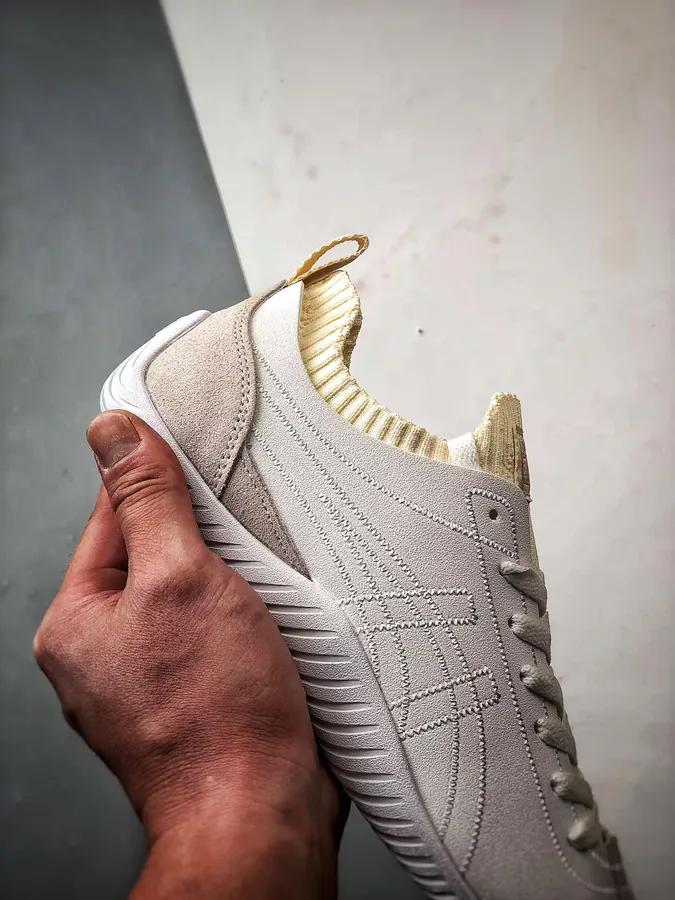 Onitsuka Tiger Sclaw White