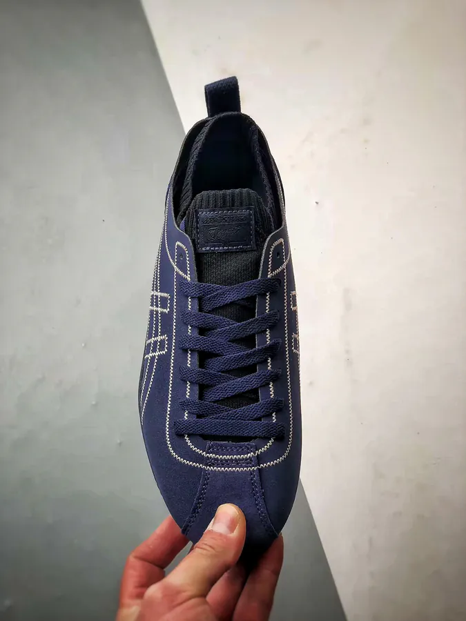 Onitsuka Tiger Sclaw Classic Low Top Sneaker
