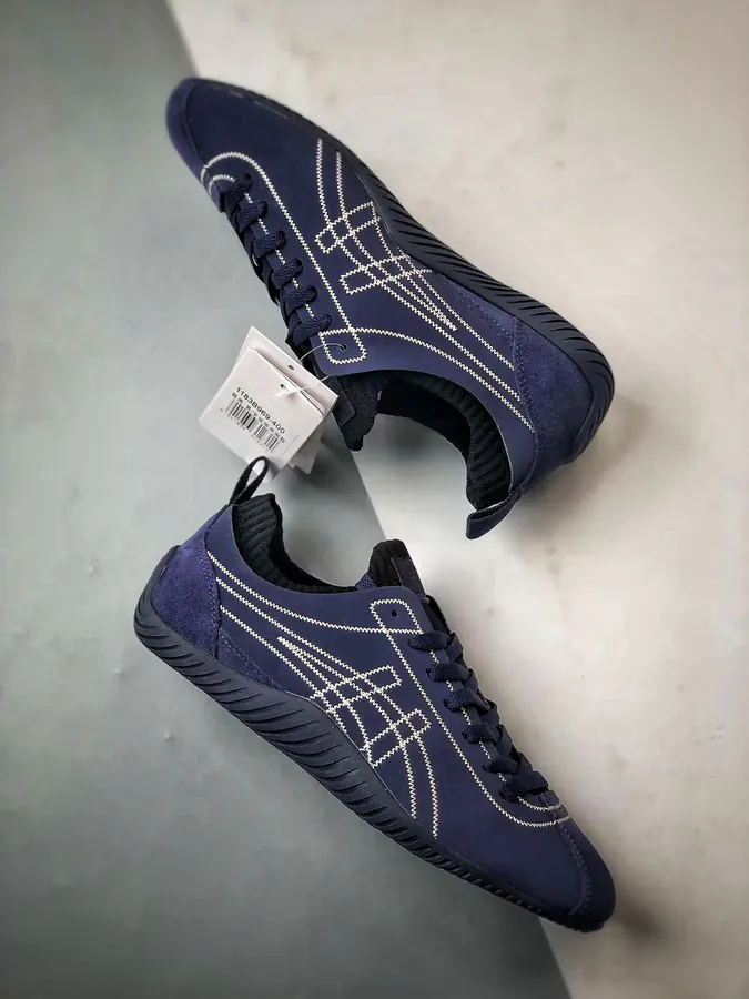 Onitsuka Tiger Sclaw Classic Low Top Sneaker