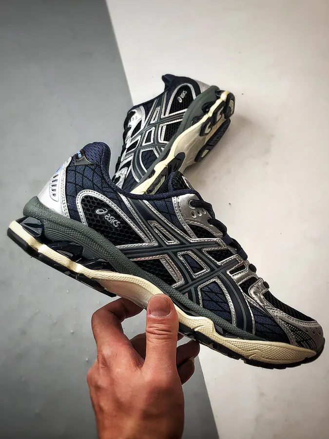 Asics Gel Nimbus 10.1 Silver Black Running Shoes