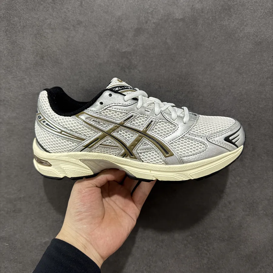 ASICS GEL 1130 Retro Style Sneaker