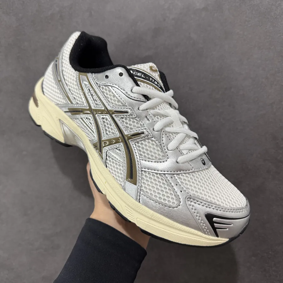 ASICS GEL 1130 Retro Style Sneaker