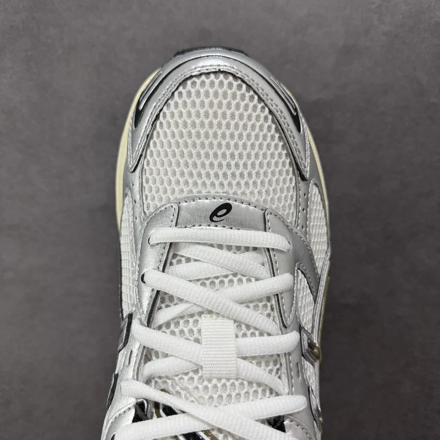 ASICS GEL 1130 Retro Style Sneaker