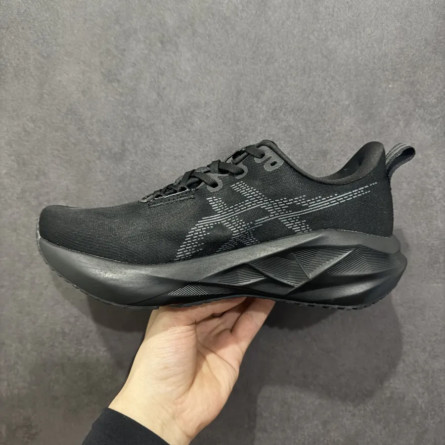 Asics Novablast 5 Running Shoes Thick Sole Elevating Comfort