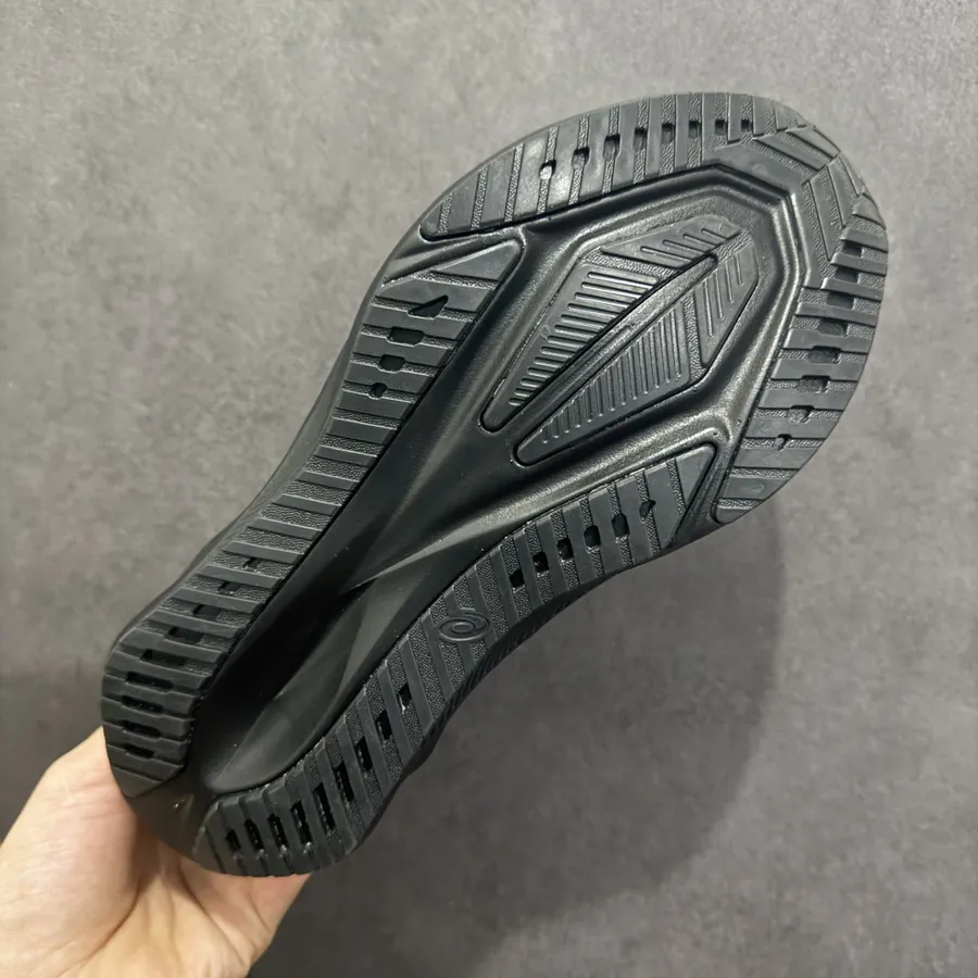 Asics Novablast 5 Running Shoes Thick Sole Elevating Comfort