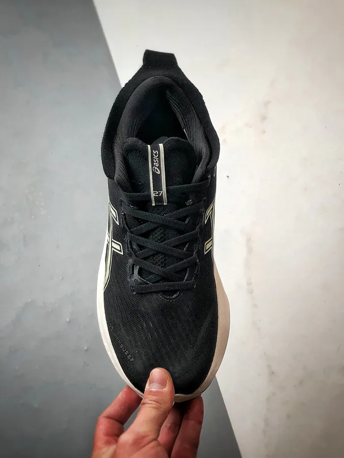 Asics Gel Nimbus 27 Comfortable and Lightweight Running Shoes
