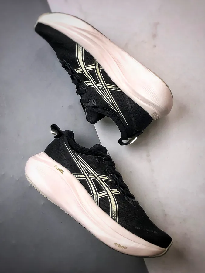 Asics Gel Nimbus 27 Comfortable and Lightweight Running Shoes
