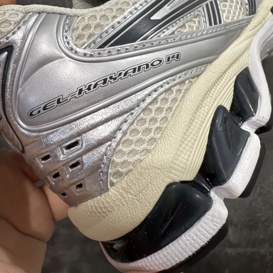 ASICS GEL KAYANO 14 Flash Inspired Running Shoes
