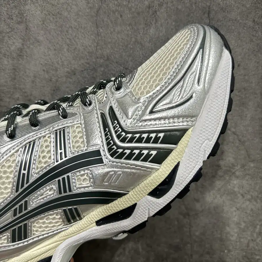 ASICS GEL KAYANO 14 Executive Edition Running Shoes