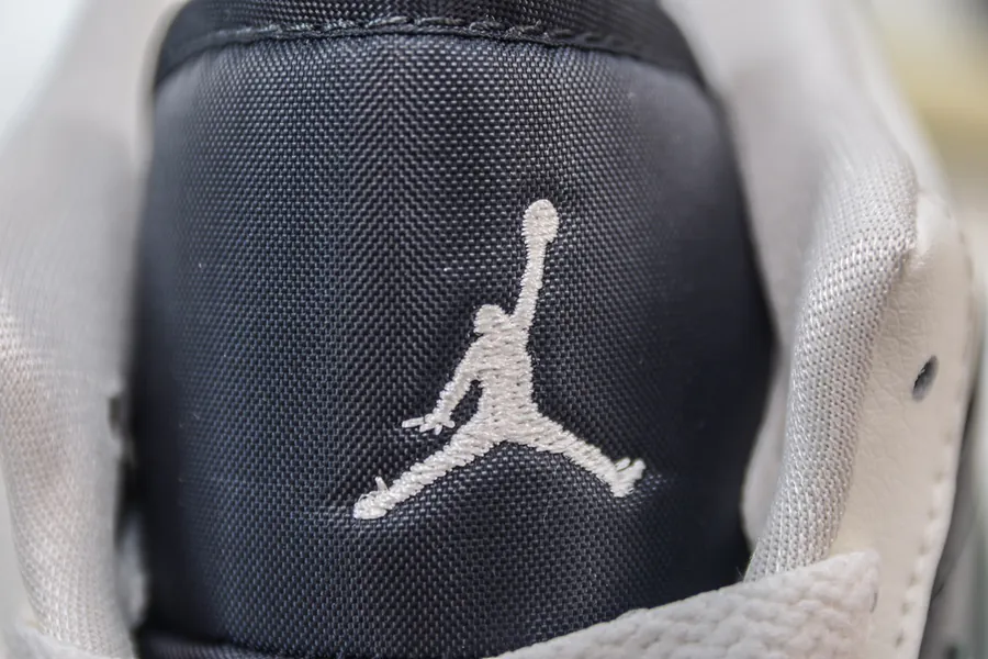 Air Jordan 1 Low DC0774 001, Cultural Basketball Shoes