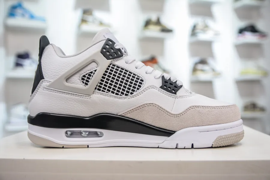 T版 Air Jordan AJ4 'Military Black' Authentic Reproduction
