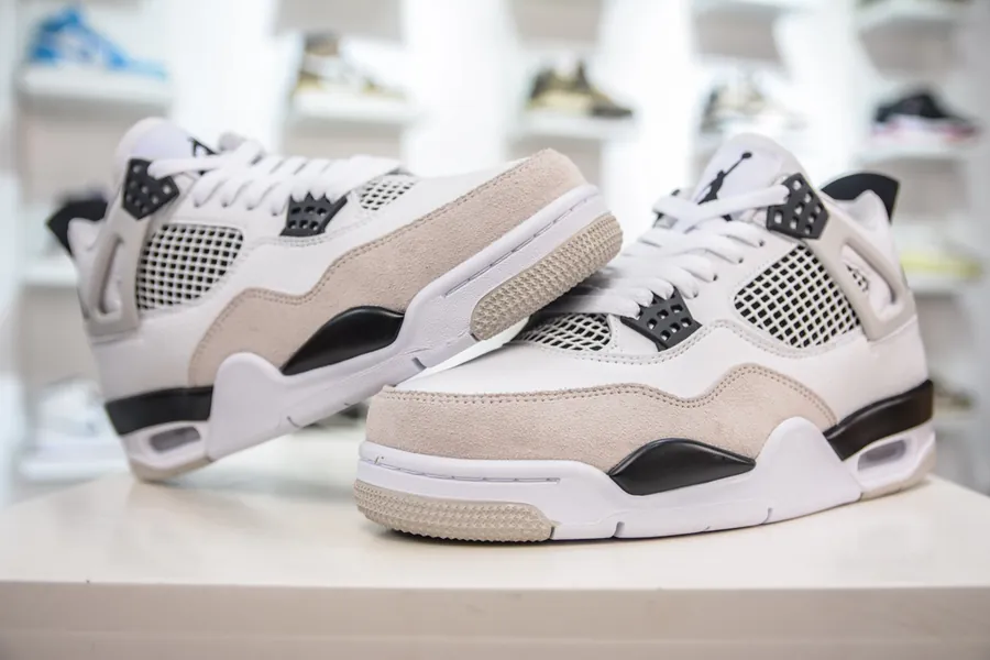 T版 Air Jordan AJ4 'Military Black' Authentic Reproduction