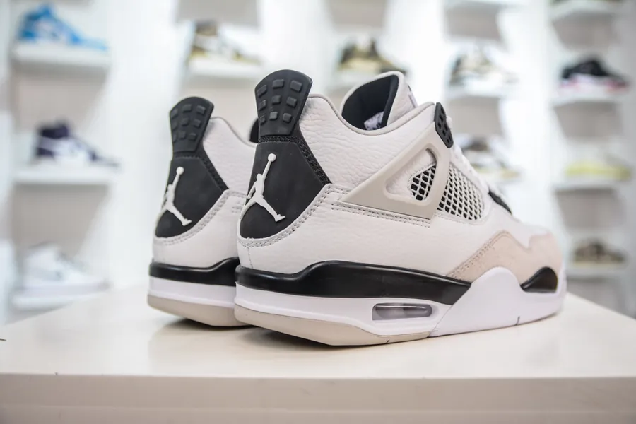 T版 Air Jordan AJ4 'Military Black' Authentic Reproduction