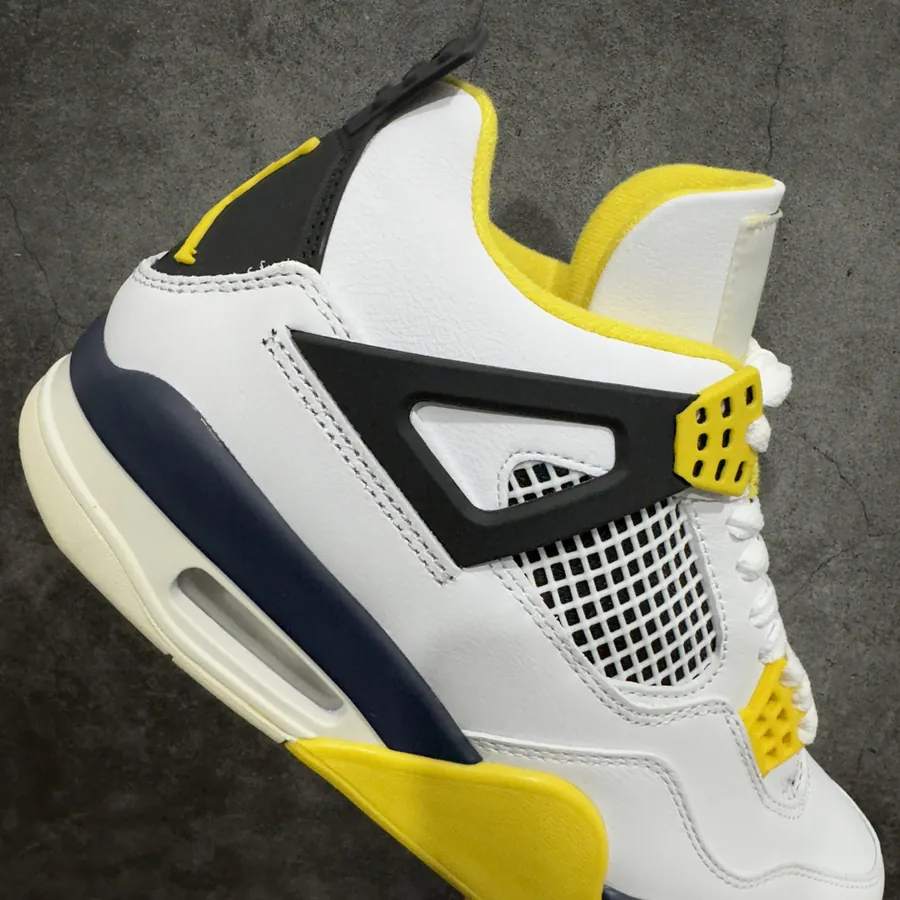 Air Jordan AJ4 Retro White Black Yellow Buckle AQ9129 101