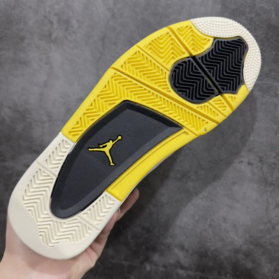 Air Jordan AJ4 Retro White Black Yellow Buckle AQ9129 101