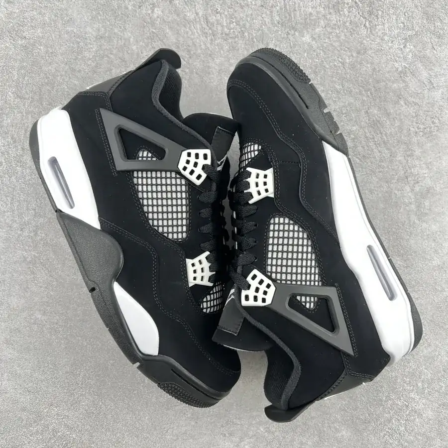FQ8138 001 Retro Air 4 Basketball Shoes