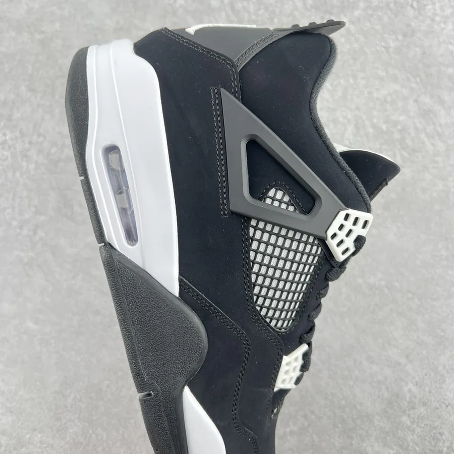 FQ8138 001 Retro Air 4 Basketball Shoes