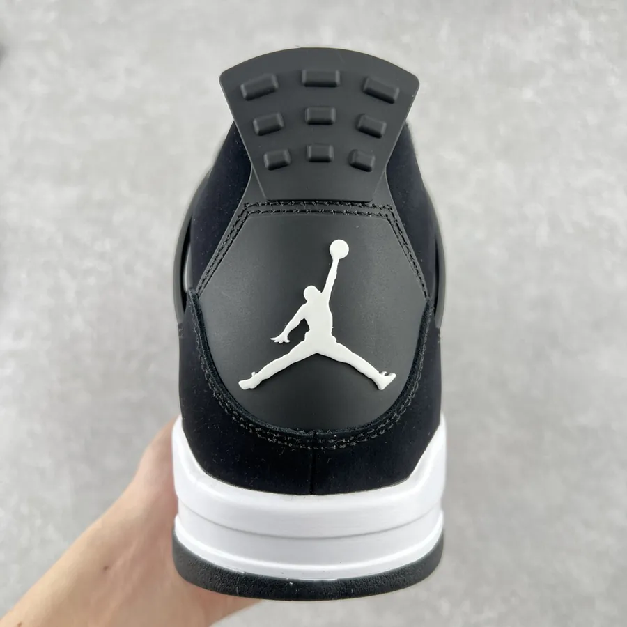 FQ8138 001 Retro Air 4 Basketball Shoes