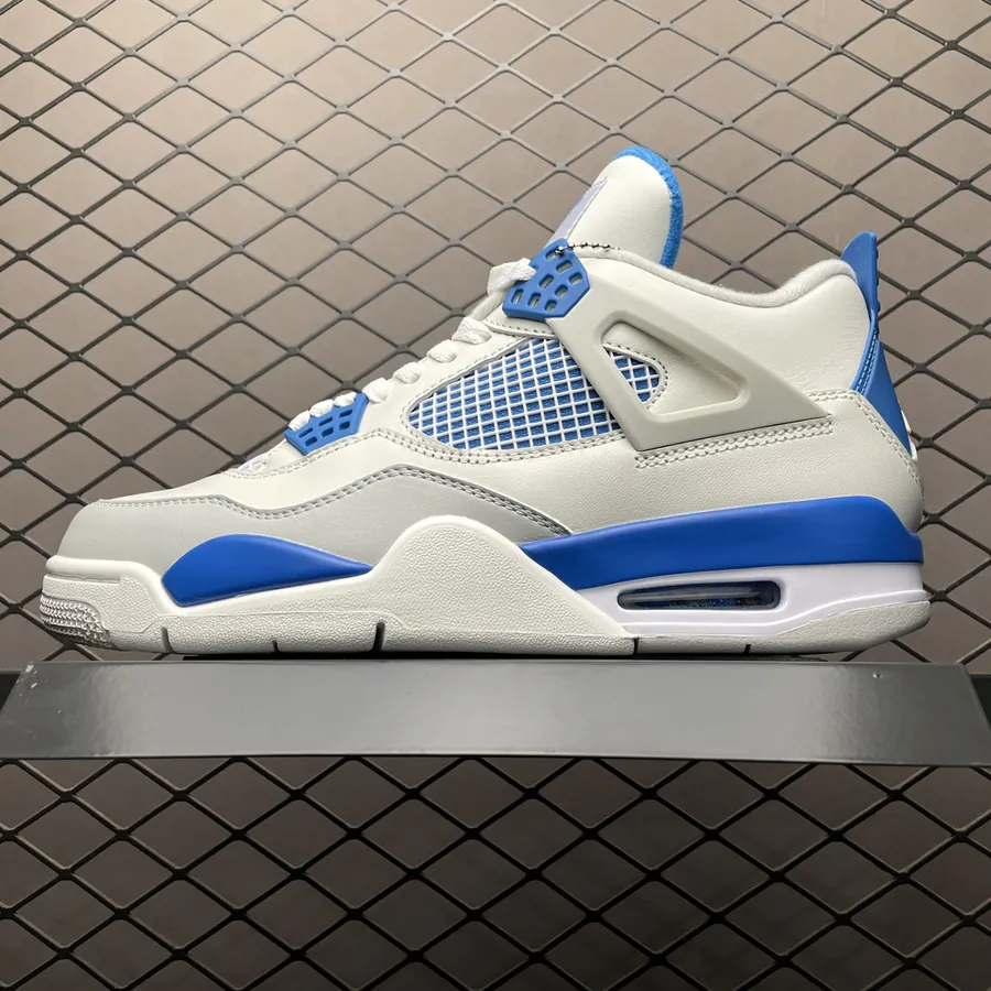 Air Jordan 4 Retro Military Blue