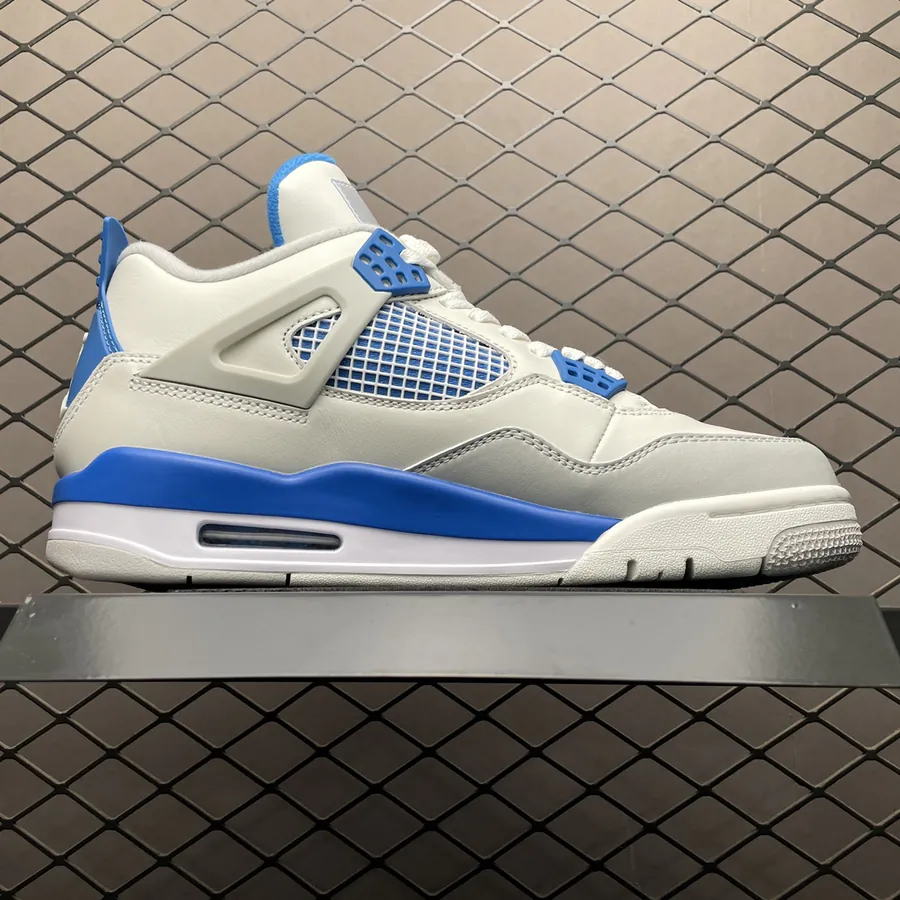 Air Jordan 4 Retro Military Blue