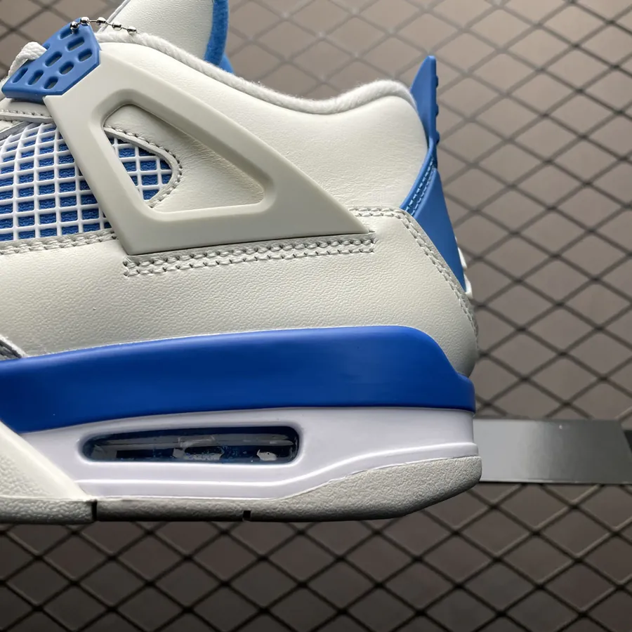 Air Jordan 4 Retro Military Blue
