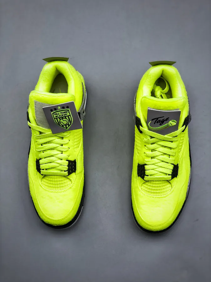 Air Jordan 4 Retro DV6773 700