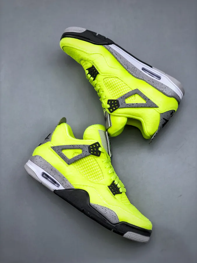 Air Jordan 4 Retro DV6773 700