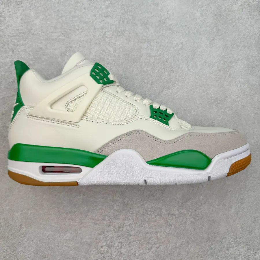 NK SB x Air Jordan AJ4 Limited Edition