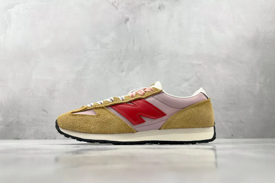 New Balance NB 471 in Vintage Style