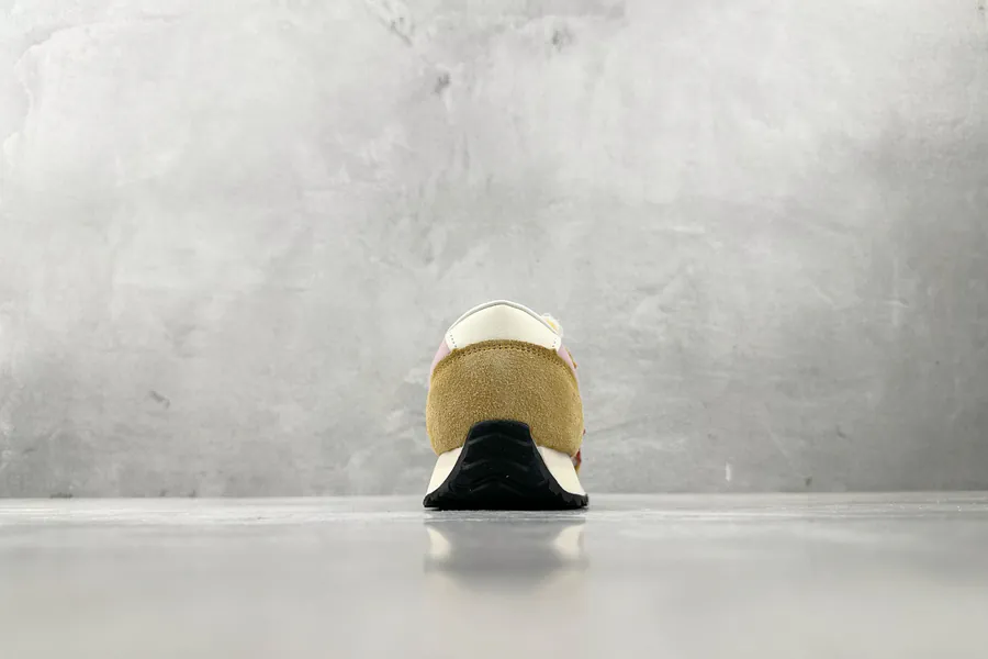 New Balance NB 471 in Vintage Style