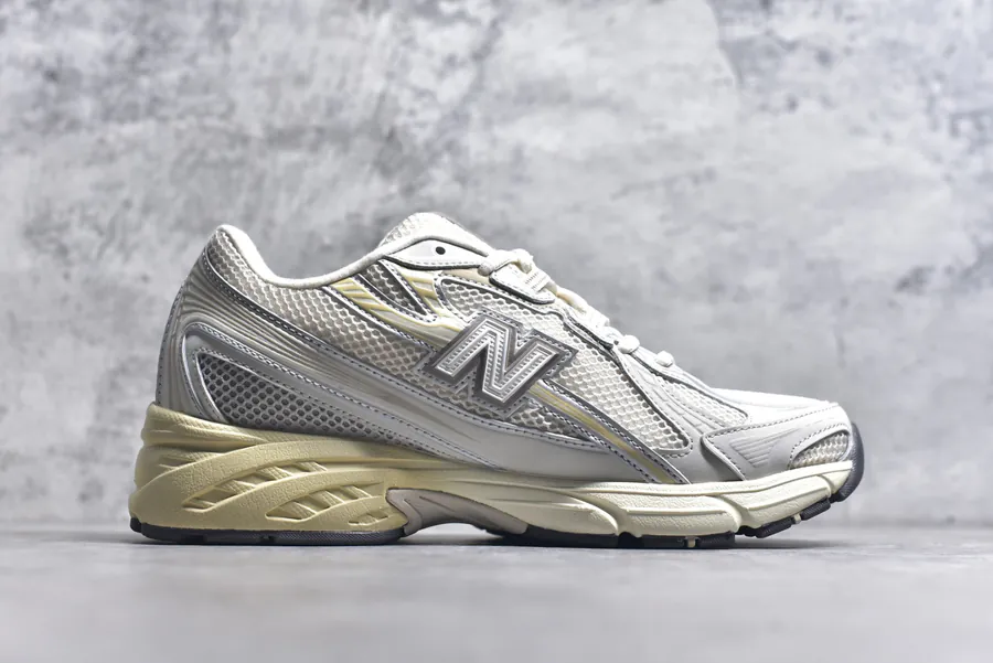 New Balance 740 Series Vintage Sneaker