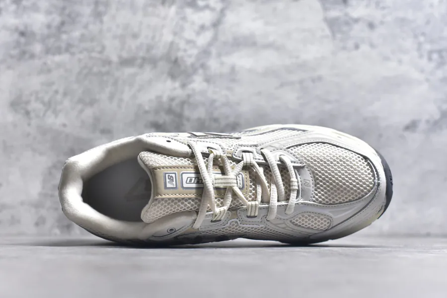New Balance 740 Series Vintage Sneaker
