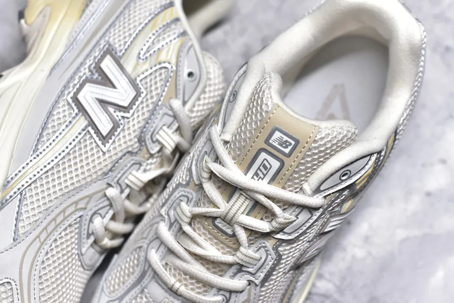 New Balance 740 Series Vintage Sneaker
