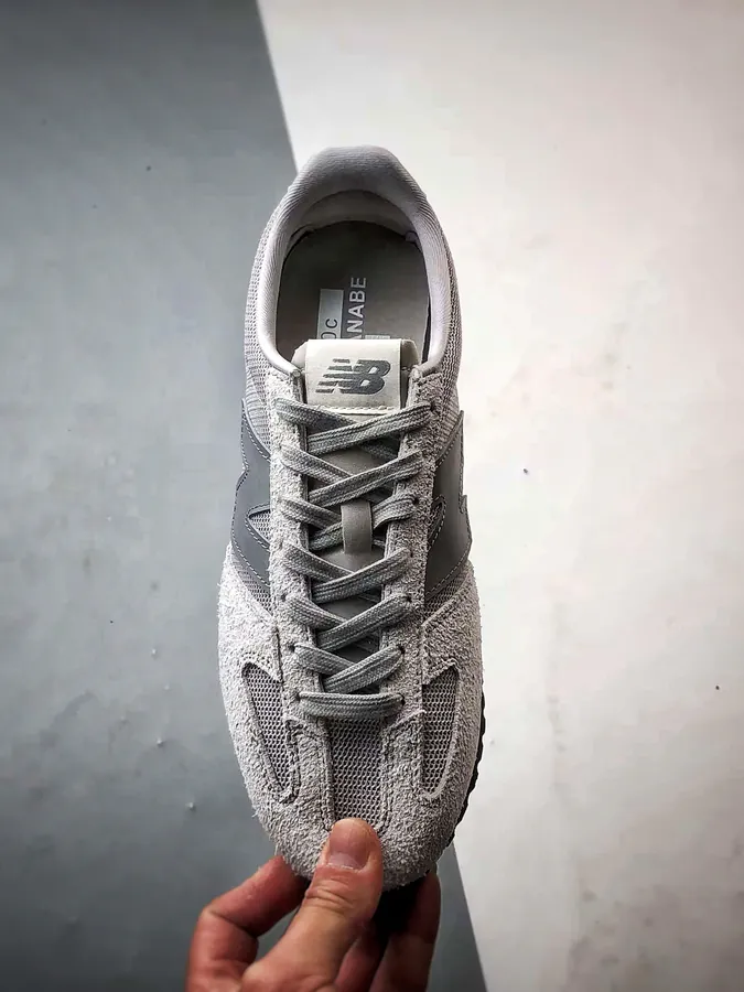 New Balance 471 Series Retro Lightweight Sneaker
