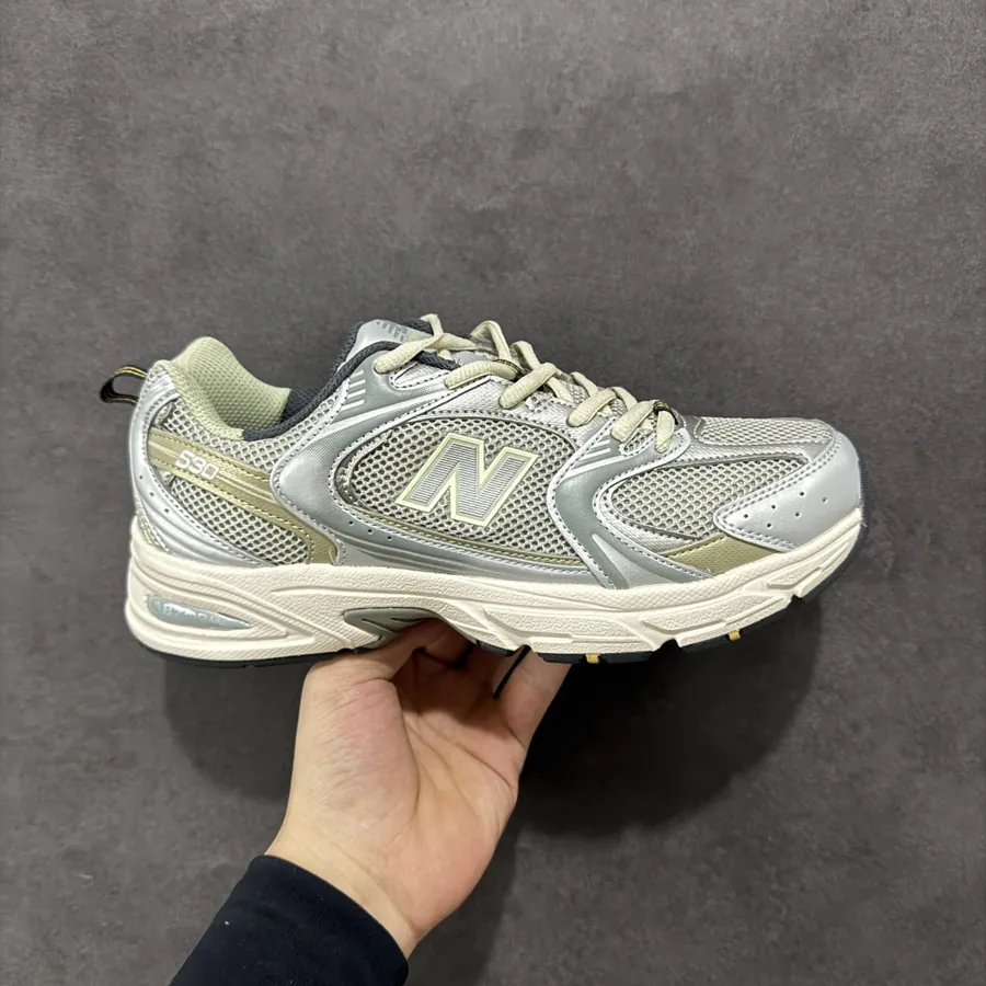 New Balance 530 Vintage Sneaker