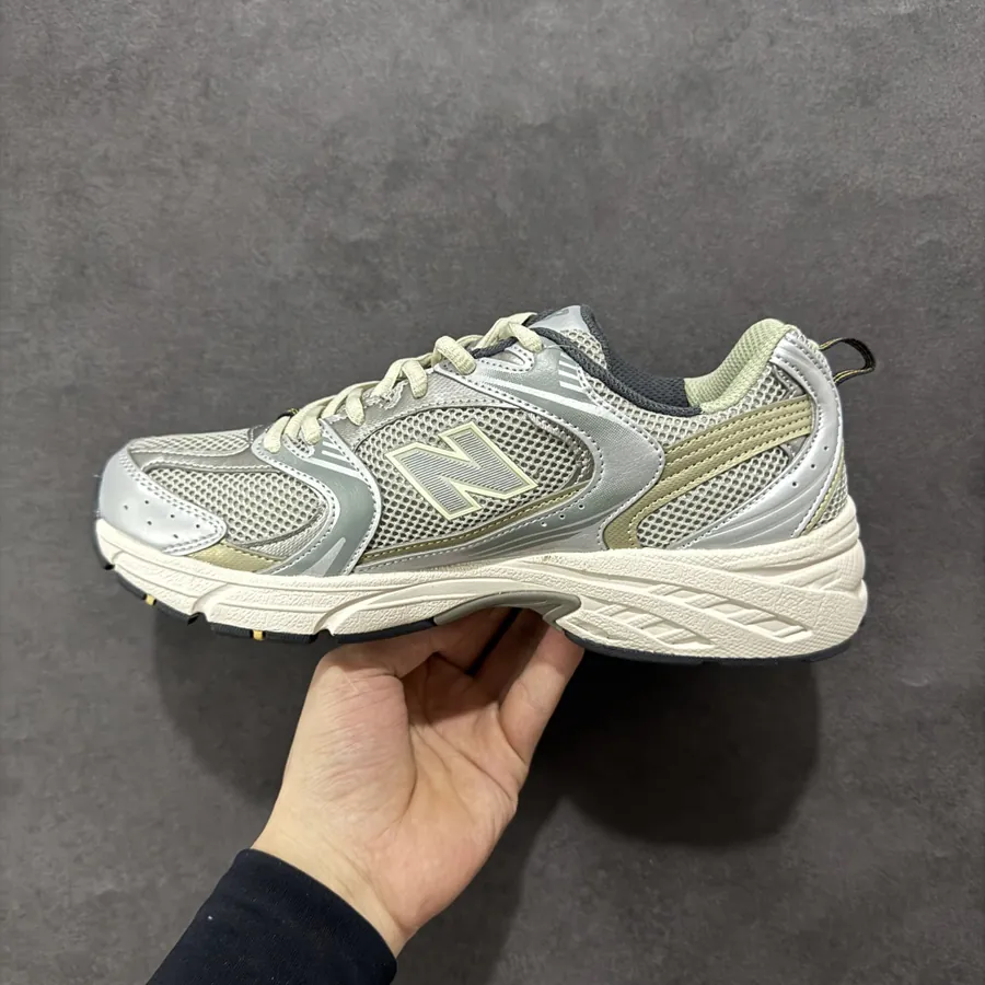New Balance 530 Vintage Sneaker