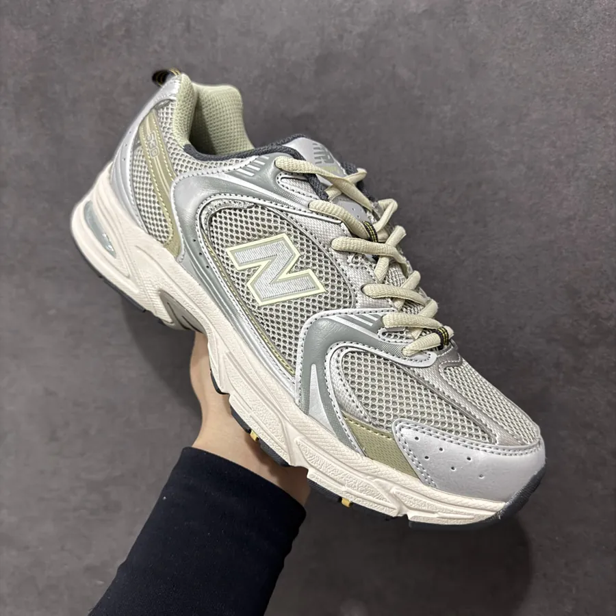 New Balance 530 Vintage Sneaker