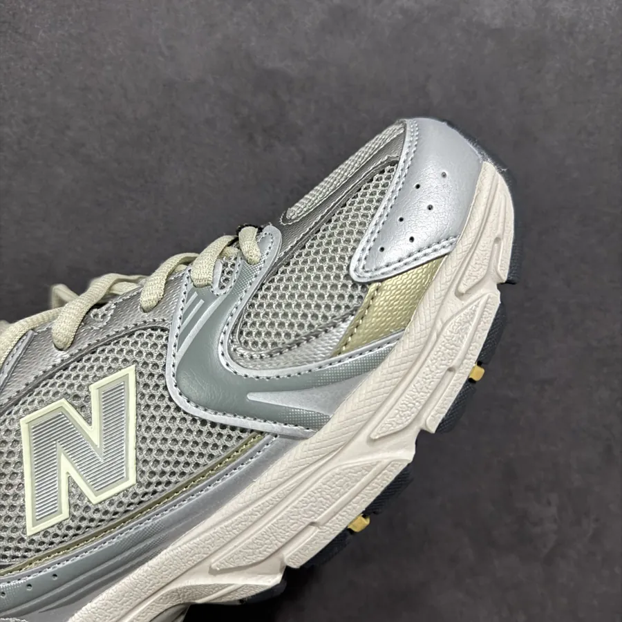 New Balance 530 Vintage Sneaker