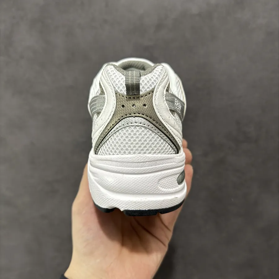 New Balance 530 Vintage Sneaker Classic Style