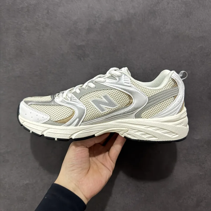 New Balance 530 Vintage Sneaker