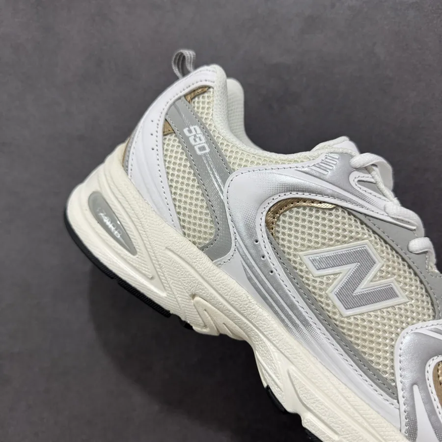 New Balance 530 Vintage Sneaker