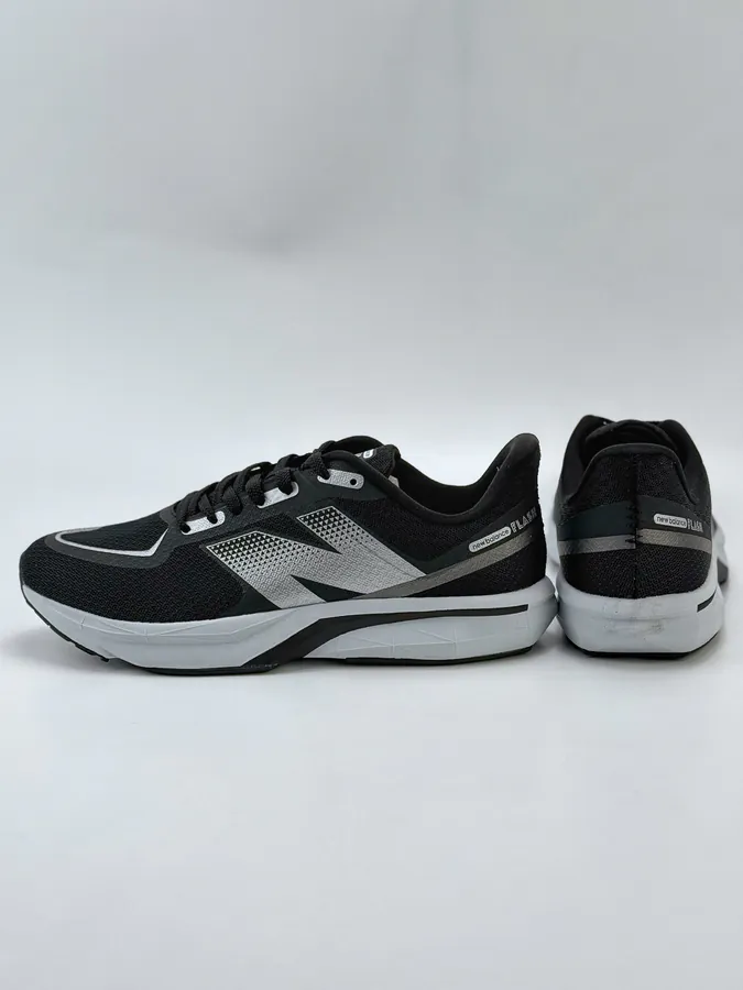 New Balance FuelCell SuperComp Trainer V2 Runner's Choice