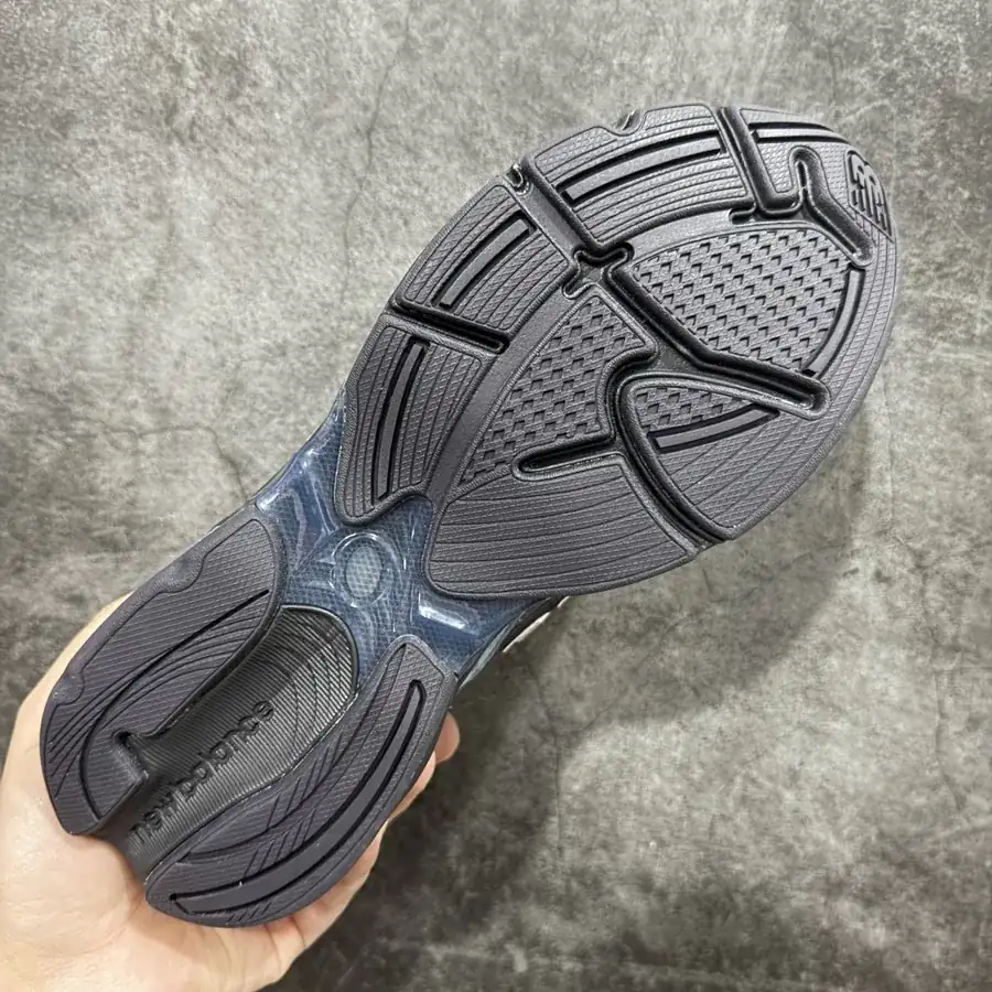 New Balance M2010 Classic Vintage Dad Style Running Shoes