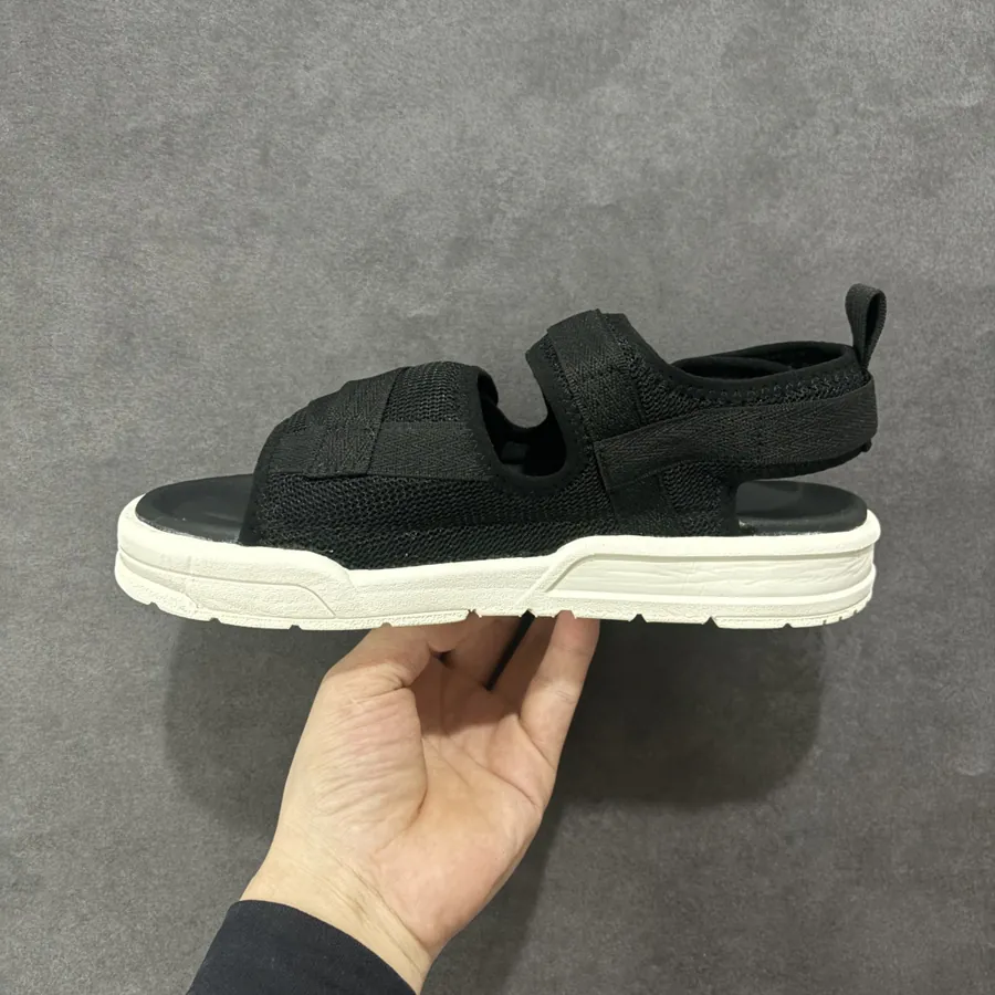 New Balance SD3205 Classic Sandals