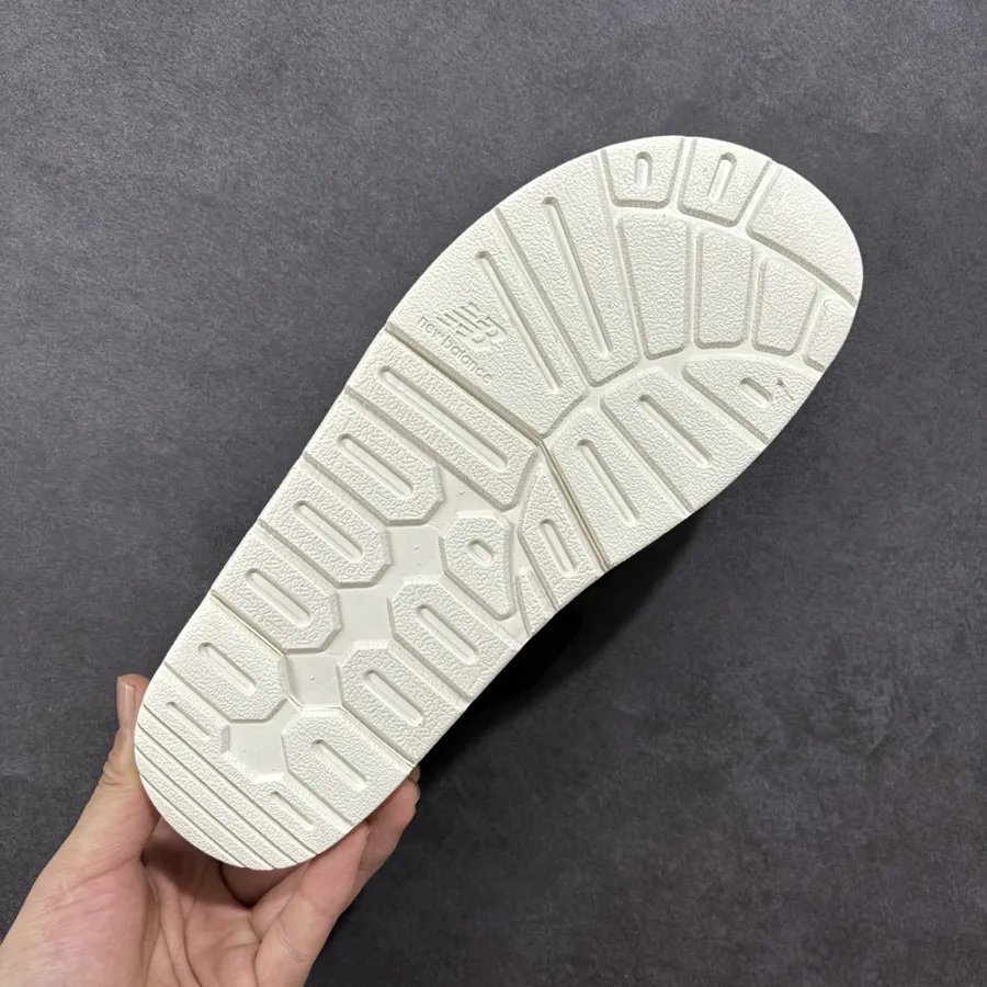 New Balance SD3205 Classic Sandals